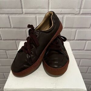 GYMBOREE boys brown lace up leather shoes/size 2